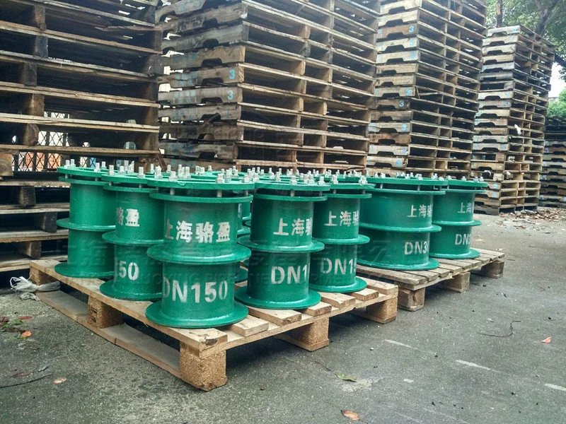 <a href=http://www.m.skhua.com target=_blank class=infotextkey>柔性防水套管</a>防水層被破壞的原因